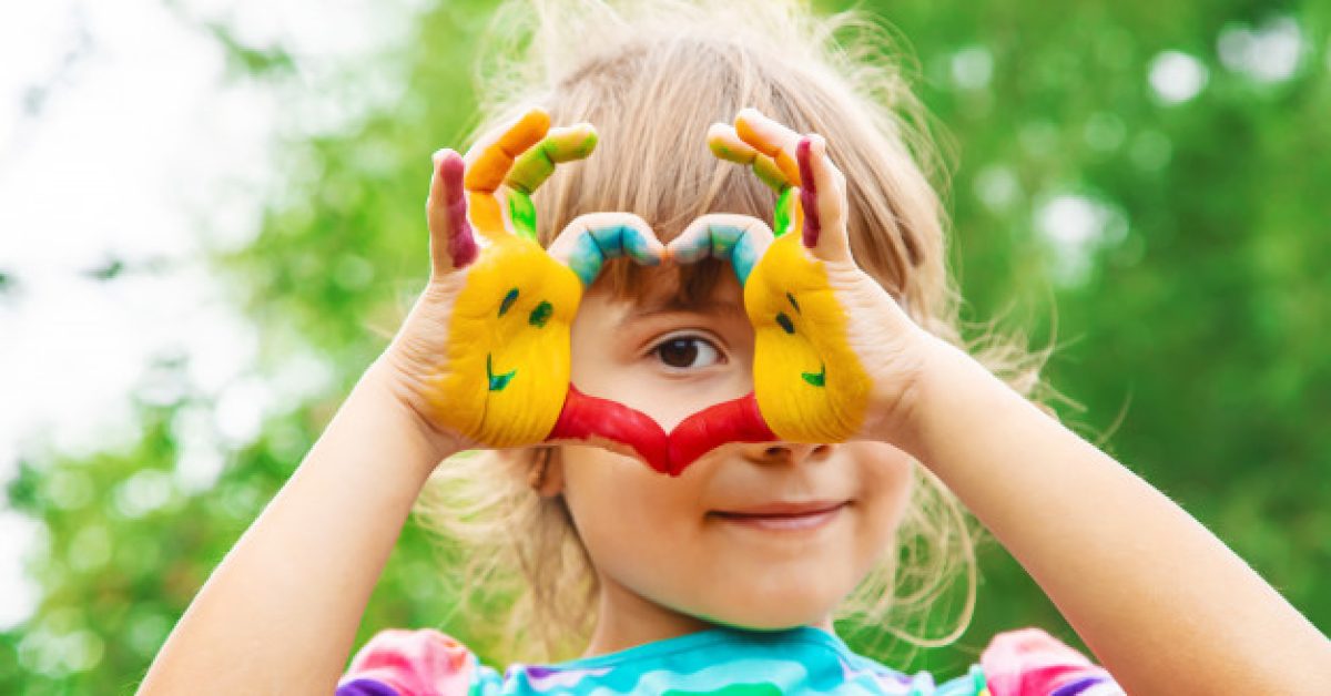 children-hands-colors-summer-photo-selective-focus_73944-499